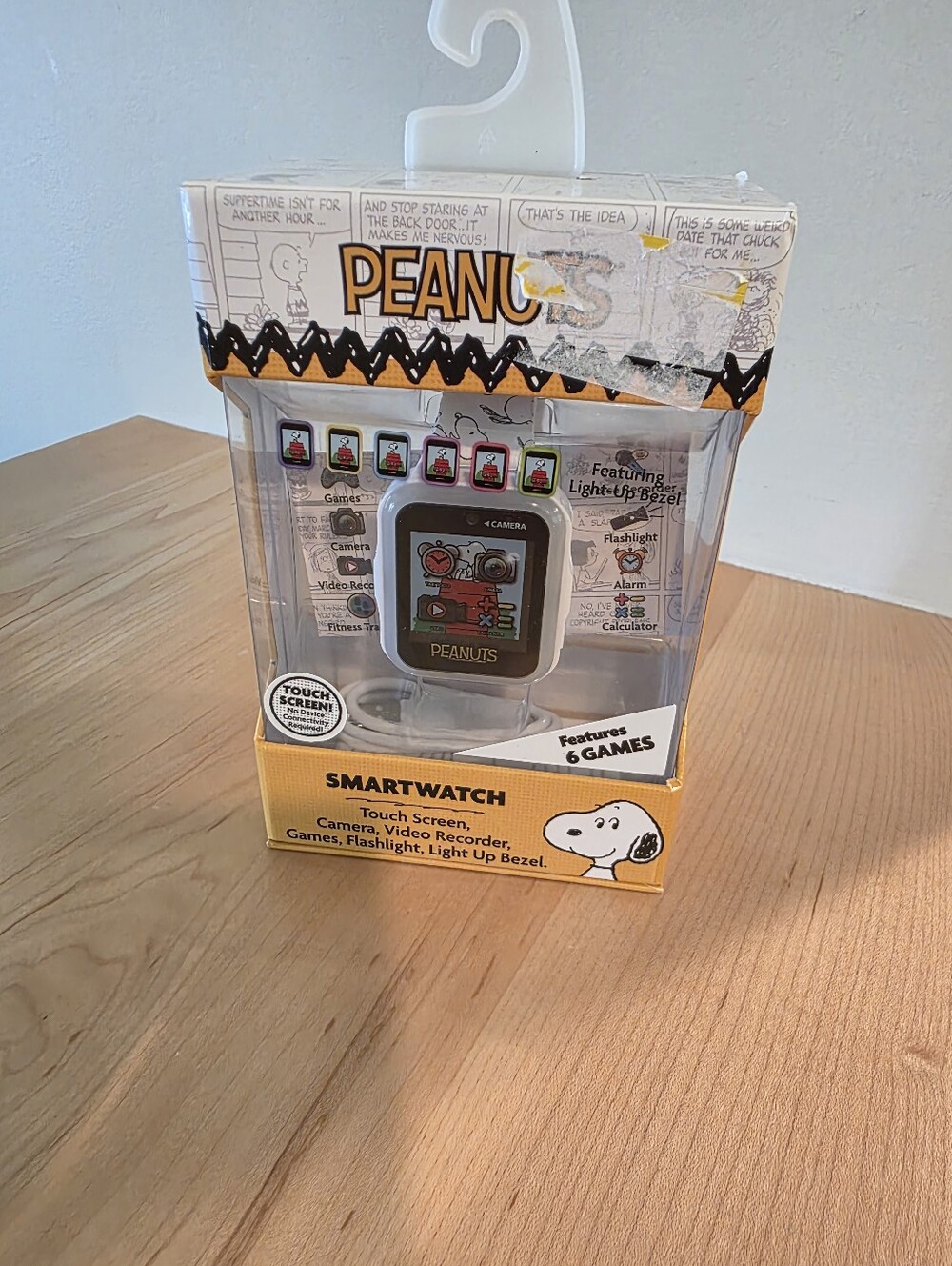 Peanuts Smart Watch